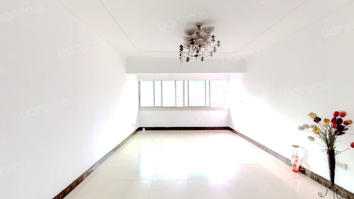 中亚大厦二手房实景图