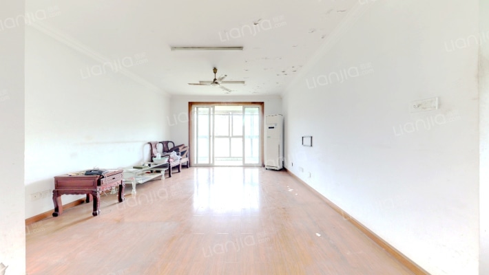 杨泰春城二手房实景图