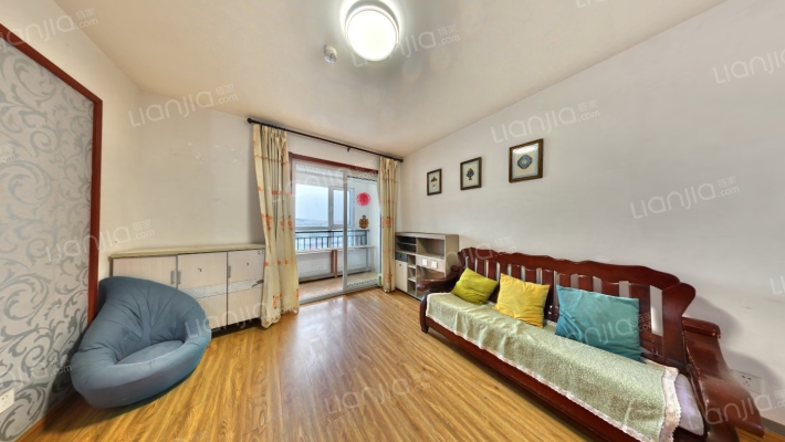 绿城盛世花园二手房实景图