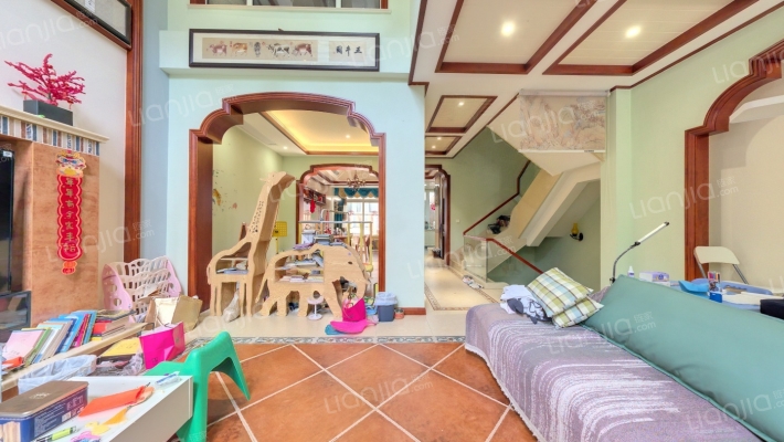 天居玲珑湾(别墅)二手房实景图