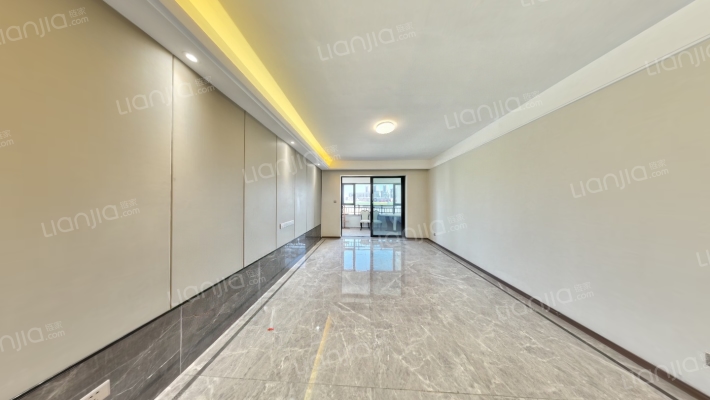 保利天际二手房实景图