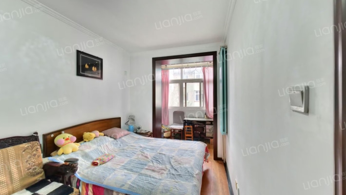 采四小区二手房实景图