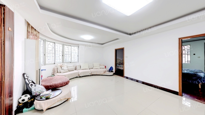 东锦新苑二手房实景图