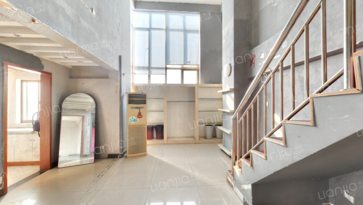 南国嘉苑二手房实景图