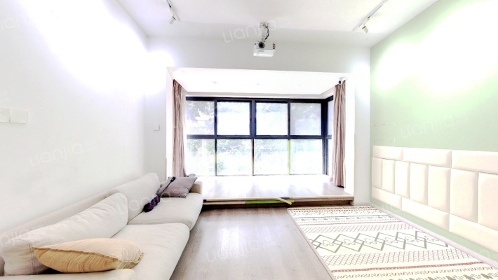 绿地海珀香庭二手房实景图