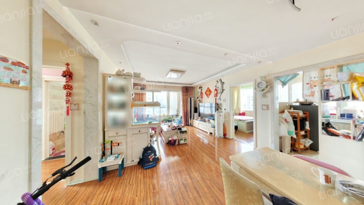 唐岛ONE二手房实景图