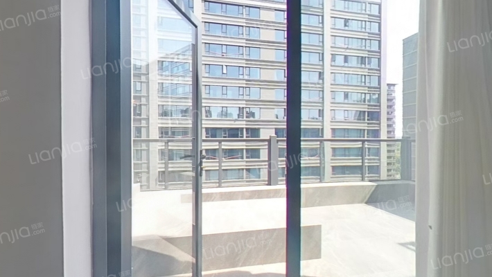 保利阅江台二手房实景图