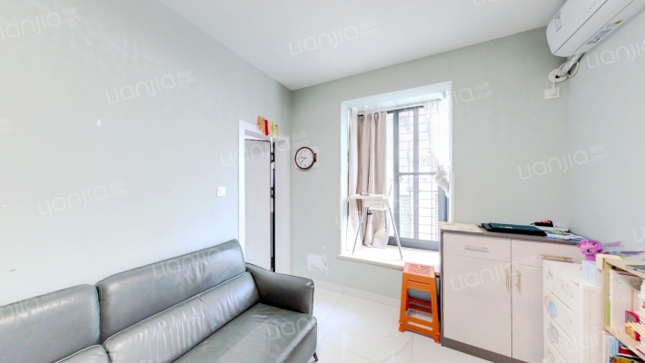 白鹤山路二手房实景图