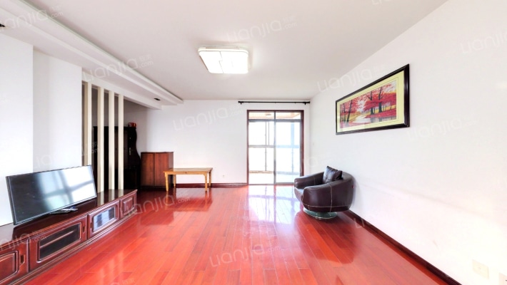 海德卫城二手房实景图