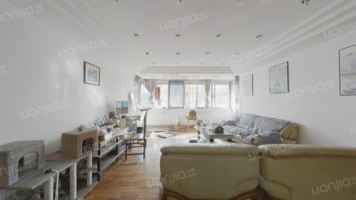 贵信花园二手房实景图