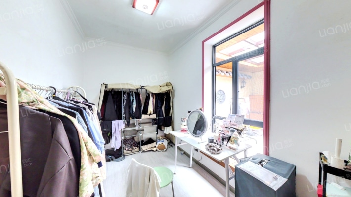 虹山半导体厂宿舍二手房实景图