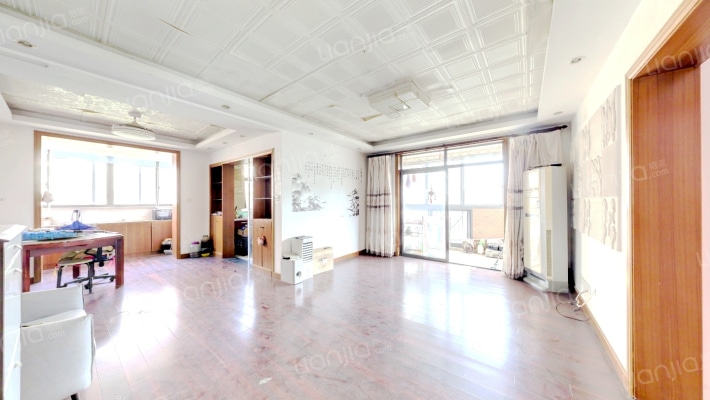 金桥新城(四期)二手房实景图