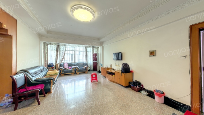 黄金大厦公寓楼二手房实景图