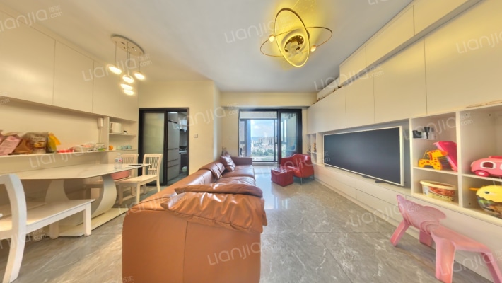 银领公馆二手房实景图