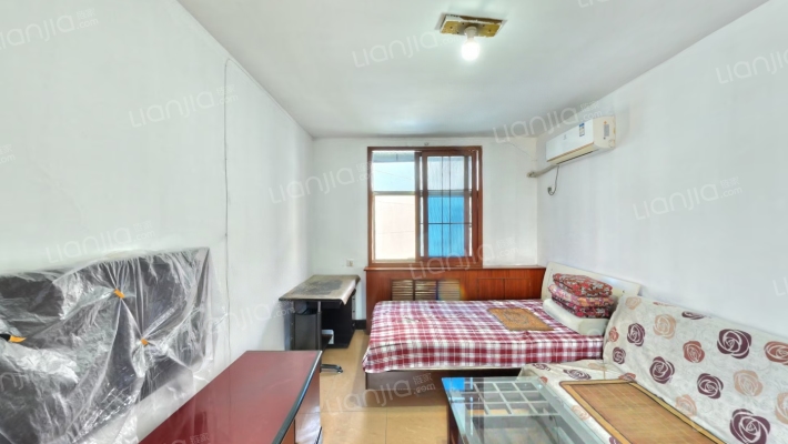 西安市公交一公司4号家属院二手房实景图