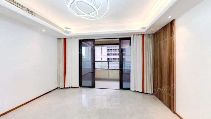 世茂璀璨明樾二手房实景图