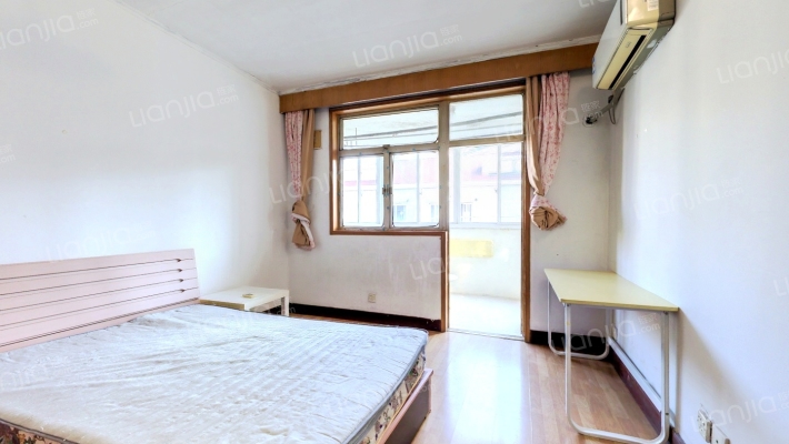 虹南公寓二手房实景图