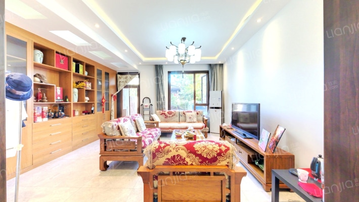 牛驼温泉孔雀城御玺泉境二手房实景图