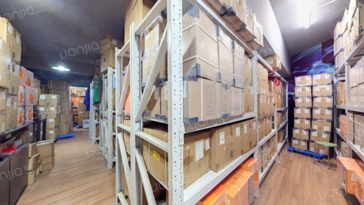 国贸广场二手房实景图