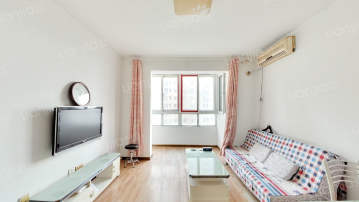 朗钜维尔蓝堤花园二手房实景图