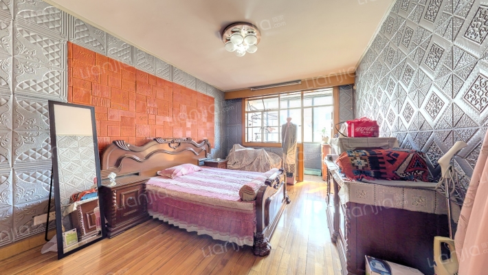 淞虹苑二手房实景图