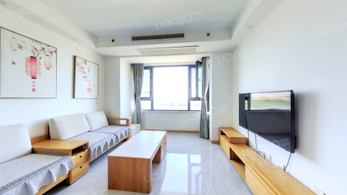 天伦湾馨园 精装三居 中间层 房本满-客厅