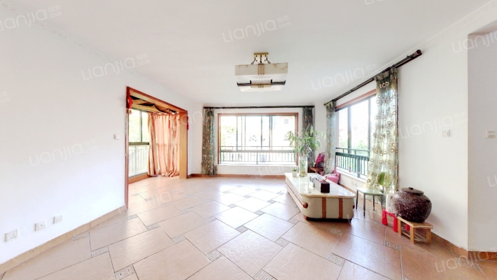 假日湾二手房实景图