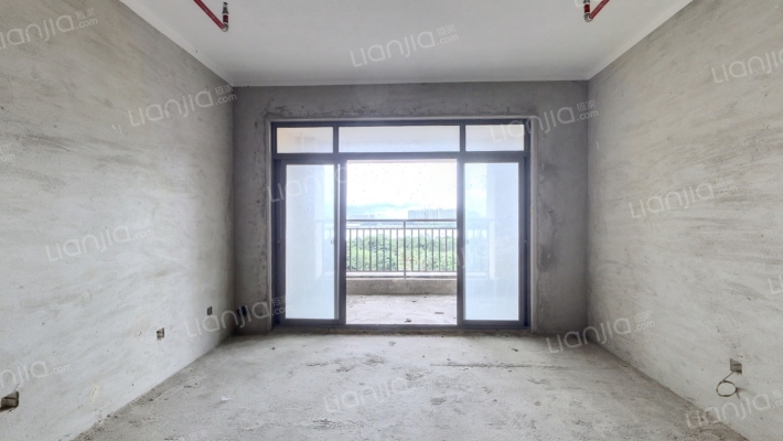 农信大院二手房实景图