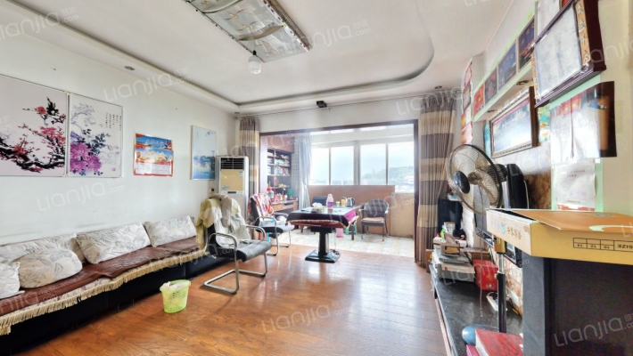 名人港湾二期二手房实景图