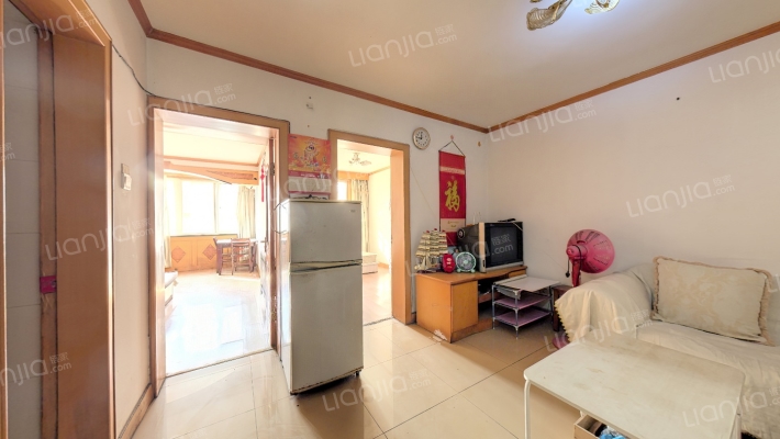 亚联山庄二手房实景图