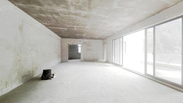 依云小镇二手房实景图