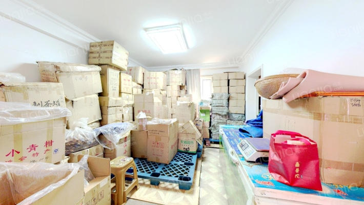 温莎小镇二手房实景图