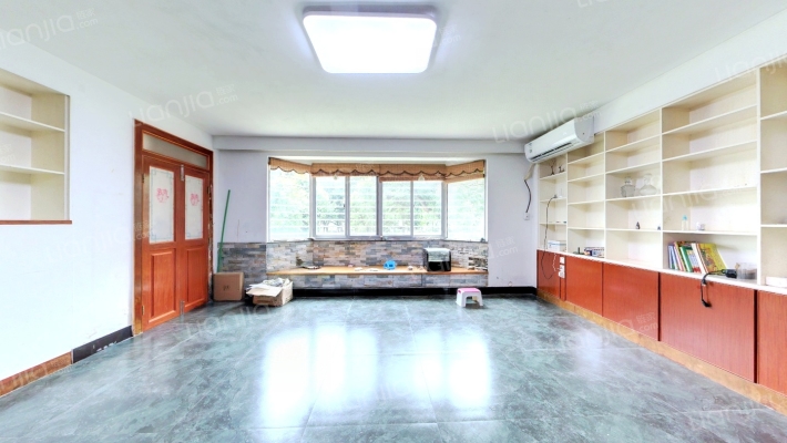 金山桔园龙苑二手房实景图