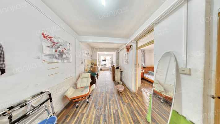 污水处理厂家属院二手房实景图