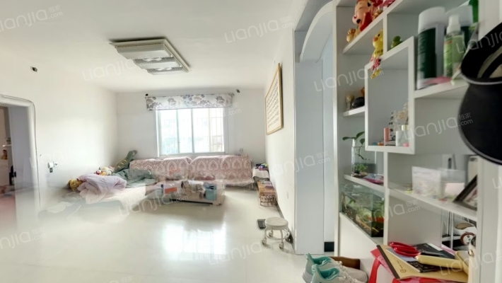 建行家属院二手房实景图