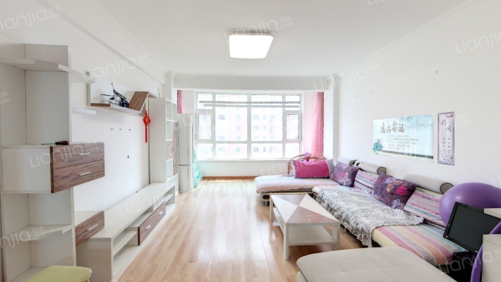 水岸南华庭二手房实景图