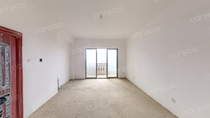 鸿涛翡翠湾二手房实景图