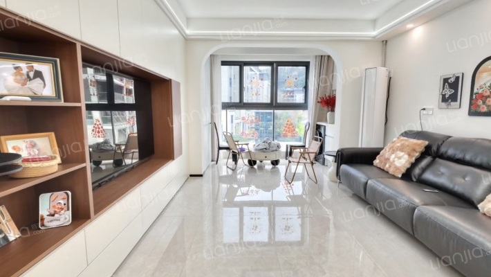 佳源山湖印二手房实景图