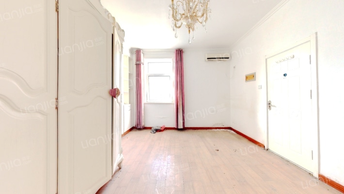 龙江路二手房实景图