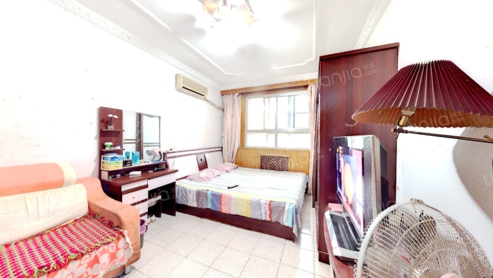 金马小区腾飞园二手房实景图