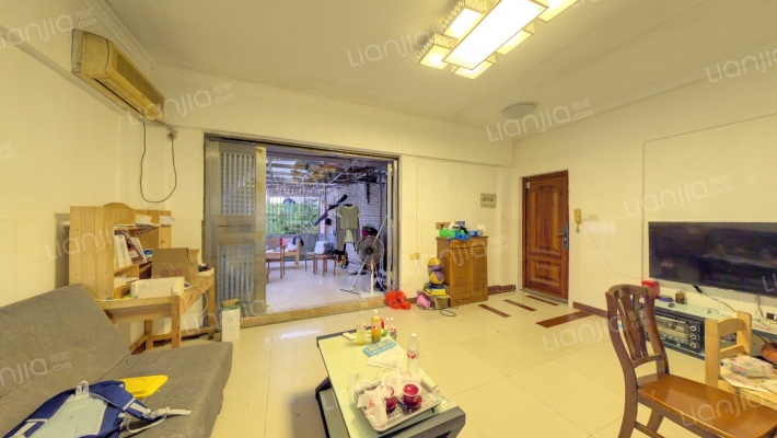 霞晖花园二手房实景图