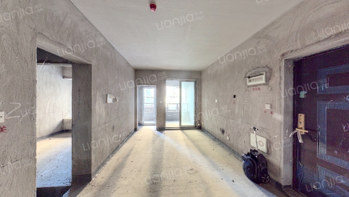 新鸥鹏教育城二期二手房实景图