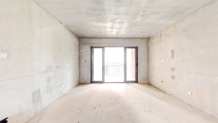 常青藤二手房实景图