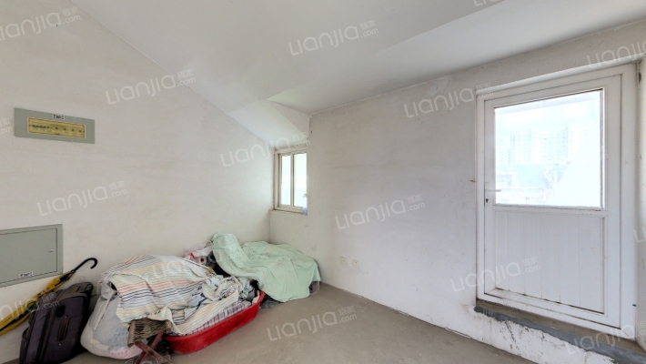 滨泰华盛苑二手房实景图