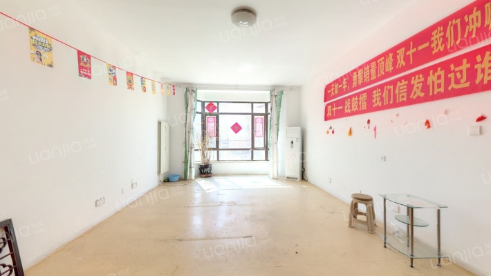 团泊湖庭院二手房实景图