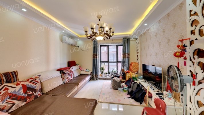 边防总队家属院二手房实景图