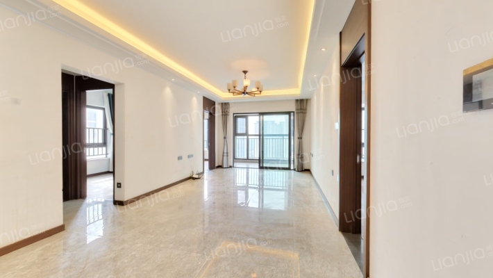 万科翡翠滨江三期二手房实景图