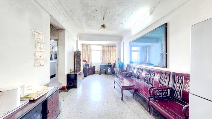 万松街航空社区二手房实景图