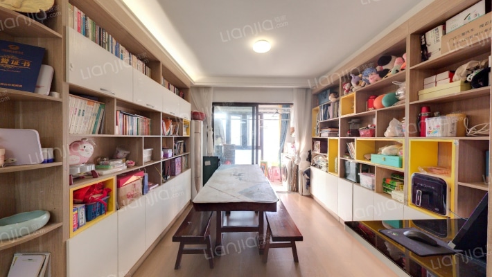 阳光城蜜桃园二手房实景图