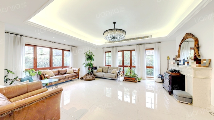 颖奕博园高尔夫别墅二手房实景图